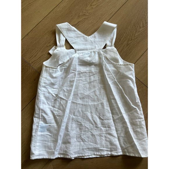 J. McLaughlin Women's White Linen Sleeveless‎ Dress with Buckle Detail - Picture 4 of 5